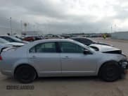 ✅ 2010 Mercury Milan Premier • VIN: 3MEHM0JG4AR659086 • Lot: 43706226. Listed on IAAI with 186,272 mi. Free auction sales archive from the USA and detailed vehicle history report at DreamBid. Image 5.