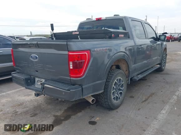 ✅ 2022 Ford F-150 XL • VIN: 1FTFW1E53NKD67232 • Lot: 43503237. Wystawiony na IAAI z przebiegiem 103 642 mil. Bezpłatny archiwum sprzedaży aukcyjnych z USA i szczegółowy raport historii pojazdu na DreamBid. Zdjęcie 4.