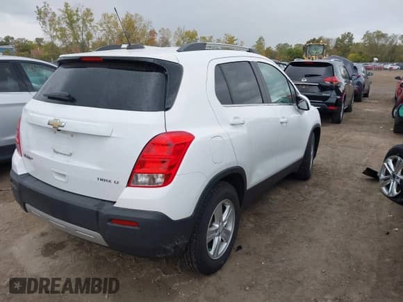 2016 Chevrolet Trax LT z VIN 3GNCJLSB2GL253948, wystawiony jako IAAI lot #43400648 z przebiegiem 96 608 mil mil oraz . Historia ofert i sprzedaży dostępna na DreamBid. Obrazek 4.