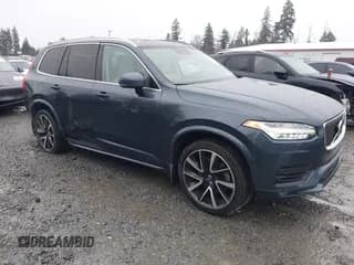 ✅ 2022 Volvo XC90 Momentum • VIN: YV4A22PKXN1864215 • Lot: 43791513. Wystawiony na IAAI z przebiegiem 34 912 mil. Bezpłatny archiwum sprzedaży aukcyjnych z USA i szczegółowy raport historii pojazdu na DreamBid. Zdjęcie 1.