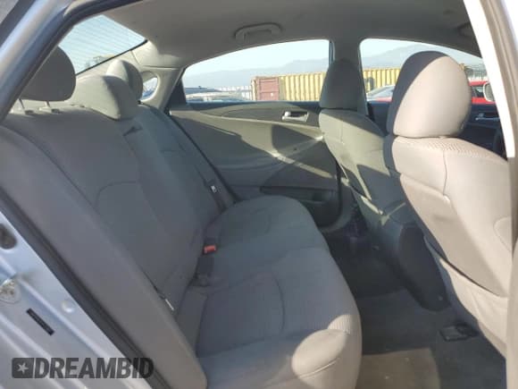 ✅ 2012 Hyundai Sonata GLS • VIN: 5NPEB4AC8CH437302 • Lot: 73434544. Listed on Copart with 163,471 mi. Free auction sales archive from the USA and detailed vehicle history report at DreamBid. Image 10.