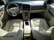✅ 2015 Volvo XC60 T6 • VIN: YV4902RK8F2750232 • Лот: 85317505. Опубликован ранее на Copart с пробегом 120 844 миль. Бесплатный доступ к архиву аукционных продаж из США и подробный отчёт об истории автомобиля на DreamBid. Изображение 8.