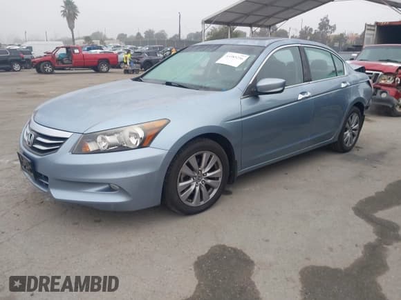 ✅ 2012 Honda Accord EX-L • VIN: 1HGCP3F83CA015664 • Lot: 43385256. Wystawiony na IAAI z przebiegiem 99 843 mil. Bezpłatny archiwum sprzedaży aukcyjnych z USA i szczegółowy raport historii pojazdu na DreamBid. Zdjęcie 2.