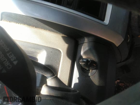 ✅ 2009 Dodge 1500 SLT • VIN: 1D3HB16P29J516639 • Lot: 42448538. Wystawiony na IAAI z przebiegiem 216 132 mil. Bezpłatny archiwum sprzedaży aukcyjnych z USA i szczegółowy raport historii pojazdu na DreamBid. Zdjęcie 11.