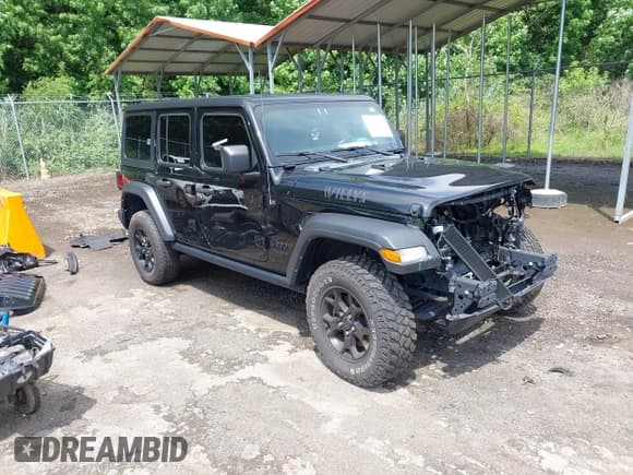 ✅ 2022 Jeep Wrangler Unlimited Willys Sport • VIN: 1C4HJXDM8NW135415 • Lot: 42625492. Wystawiony na IAAI z przebiegiem 84 780 mil. Bezpłatny archiwum sprzedaży aukcyjnych z USA i szczegółowy raport historii pojazdu na DreamBid. Zdjęcie 1.