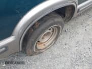 ✅ 1998 Chevrolet Blazer LS • VIN: 1GNCS13W4W2214149 • Lot: 41960319. Wystawiony na IAAI z przebiegiem 180 251 mil. Bezpłatny archiwum sprzedaży aukcyjnych z USA i szczegółowy raport historii pojazdu na DreamBid. Zdjęcie 13.