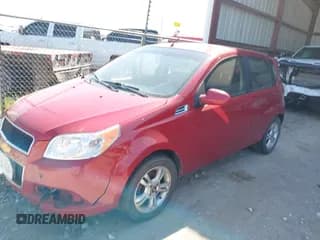 ✅ 2011 Chevrolet Aveo 1LT • VIN: KL1TD6DE9BB216518 • Lot: 42841038. Wystawiony na IAAI z przebiegiem Nie podano. Bezpłatny archiwum sprzedaży aukcyjnych z USA i szczegółowy raport historii pojazdu na DreamBid. Zdjęcie 2.