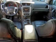 ✅ 2014 GMC Acadia SLT • VIN: 1GKKVRKD5EJ118775 • Lot: 95179665. Wystawiony na Copart z przebiegiem 220 636 mil. Bezpłatny archiwum sprzedaży aukcyjnych z USA i szczegółowy raport historii pojazdu na DreamBid. Zdjęcie 8.