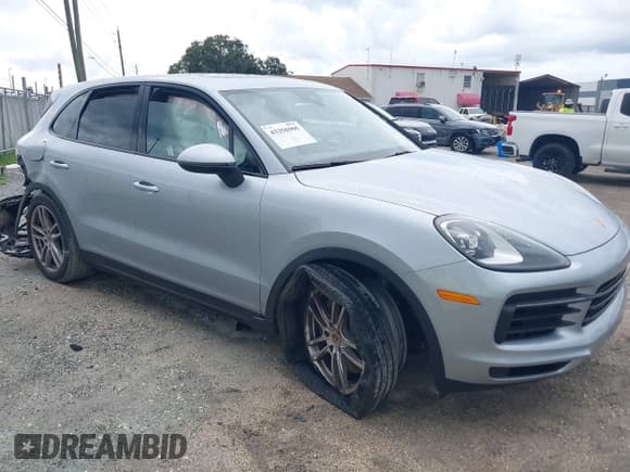 ✅ 2021 Porsche Cayenne S • VIN: WP1AB2AY1MDA27946 • Lot: 43256905. Wystawiony na IAAI z przebiegiem 46 142 mil. Bezpłatny archiwum sprzedaży aukcyjnych z USA i szczegółowy raport historii pojazdu na DreamBid. Zdjęcie 1.