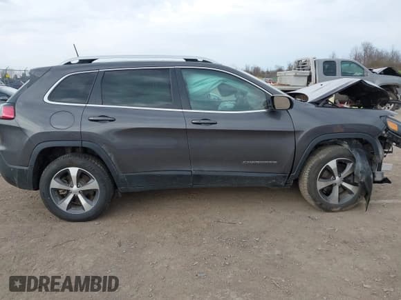 ✅ 2021 Jeep Cherokee Limited • VIN: 1C4PJMDXXMD215667 • Лот: 42114920. Опубликован ранее на IAAI с пробегом 38 481 миль. Бесплатный доступ к архиву аукционных продаж из США и подробный отчёт об истории автомобиля на DreamBid. Изображение 13.