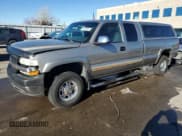 ✅ 2002 Chevrolet Silverado 2500HD LS • VIN: 1GCHK29122E196419 • Lot: 83060584. Wystawiony na Copart z przebiegiem 210 192 mil. Bezpłatny archiwum sprzedaży aukcyjnych z USA i szczegółowy raport historii pojazdu na DreamBid. Zdjęcie 1.