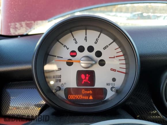 ✅ 2012 MINI Hardtop S • VIN: WMWSV3C56CTY28296 • Lot: 90432265. Listed on Copart with 80,909 mi. Free auction sales archive from the USA and detailed vehicle history report at DreamBid. Image 9.