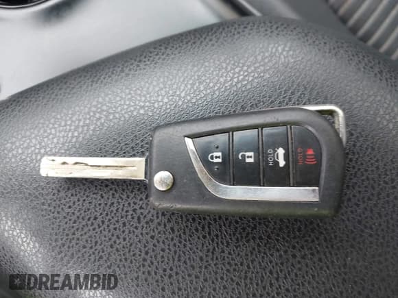 ✅ 2019 Toyota Camry SE • VIN: 4T1B11HK0KU198300 • Lot: 43047258. Listed on IAAI with 159,643 mi. Free auction sales archive from the USA and detailed vehicle history report at DreamBid. Image 11.