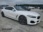 ✅ 2020 BMW 8 Series M850i • VIN: WBAGV8C02LCD32633 • Lot: 67663815. Wystawiony na Copart z przebiegiem Nie podano. Bezpłatny archiwum sprzedaży aukcyjnych z USA i szczegółowy raport historii pojazdu na DreamBid. Zdjęcie 4.