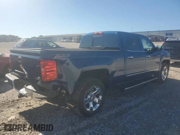 2015 Chevrolet Silverado 1500 LTZ z VIN 3GCUKSEC9FG225869, wystawiony jako Copart lot #87268375 z przebiegiem 288 050 mil mil oraz Czysty tytuł • Clean title. Historia ofert i sprzedaży dostępna na DreamBid. Obrazek 3.