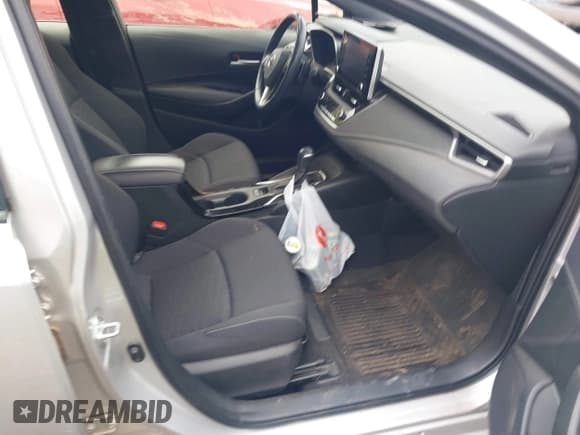 ✅ 2022 Toyota Corolla SE • VIN: JTND4MBE5N3174928 • Lot: 42346587. Wystawiony na IAAI z przebiegiem 44 614 mil. Bezpłatny archiwum sprzedaży aukcyjnych z USA i szczegółowy raport historii pojazdu na DreamBid. Zdjęcie 5.