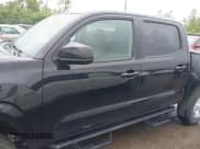 ✅ 2022 Toyota Tacoma SR • VIN: 3TMCZ5AN9NM475757 • Lot: 42334877. Wystawiony na IAAI z przebiegiem 25 674 mil. Bezpłatny archiwum sprzedaży aukcyjnych z USA i szczegółowy raport historii pojazdu na DreamBid. Zdjęcie 15.