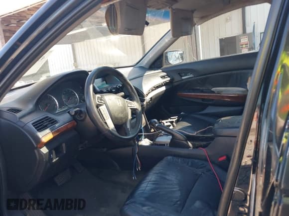 ✅ 2012 Honda Accord EX-L • VIN: 1HGCP2F87CA098073 • Lot: 43647385. Listed on IAAI with 424,857 mi. Free auction sales archive from the USA and detailed vehicle history report at DreamBid. Image 5.