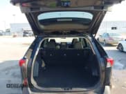 ✅ 2022 Toyota RAV4 LE • VIN: 2T3H1RFV1NW205529 • Lot: 43072223. Listed on IAAI with 76,816 mi. Free auction sales archive from the USA and detailed vehicle history report at DreamBid. Image 18.