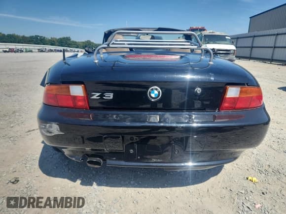 ✅ 1997 BMW 3 Series Z3 1.9 • VIN: 4USCH7324VLB78895 • Лот: 81133255. Опубликован ранее на Copart с пробегом 102 201 миль. Бесплатный доступ к архиву аукционных продаж из США и подробный отчёт об истории автомобиля на DreamBid. Изображение 6.