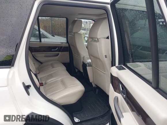 ✅ 2008 Land Rover Range Rover Sport HSE • VIN: SALSK25498A168972 • Lot: 43739173. Wystawiony na IAAI z przebiegiem 200 908 mil. Bezpłatny archiwum sprzedaży aukcyjnych z USA i szczegółowy raport historii pojazdu na DreamBid. Zdjęcie 8.