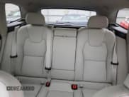 ✅ 2023 Volvo XC60 Plus Bright Theme • VIN: YV4L12RN3P1273200 • Лот: 86792225. Опубликован ранее на Copart с пробегом 8 001 миль. Бесплатный доступ к архиву аукционных продаж из США и подробный отчёт об истории автомобиля на DreamBid. Изображение 10.