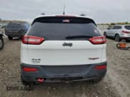✅ 2014 Jeep Cherokee Trailhawk • VIN: 1C4PJMBS8EW267778 • Lot: 85760065. Wystawiony na Copart z przebiegiem 162 614 mil. Bezpłatny archiwum sprzedaży aukcyjnych z USA i szczegółowy raport historii pojazdu na DreamBid. Zdjęcie 6.