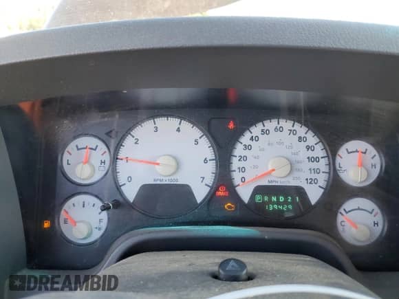 2007 Dodge 1500 ST с VIN 1D7HU18P17J579170, выставлен на аукционе Copart как лот 74221284 с пробегом 139 429 миль миль и Списание • Salvage title. История ставок и продаж доступна на DreamBid. Изображение 9.