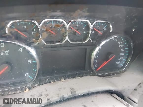 ✅ 2019 Chevrolet Silverado 2500HD LT • VIN: 1GC1KSEG3KF123629 • Lot: 41554328. Wystawiony na IAAI z przebiegiem Nie podano. Bezpłatny archiwum sprzedaży aukcyjnych z USA i szczegółowy raport historii pojazdu na DreamBid. Zdjęcie 15.