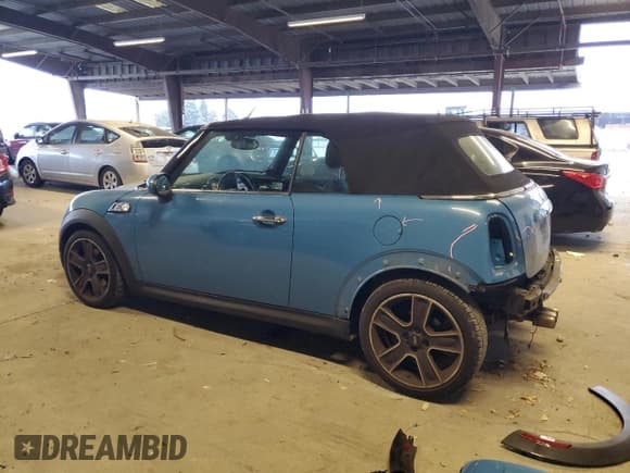 ✅ 2013 MINI Convertible S • VIN: WMWZP3C59DT551136 • Lot: 70581915. Wystawiony na Copart z przebiegiem 57 519 mil. Bezpłatny archiwum sprzedaży aukcyjnych z USA i szczegółowy raport historii pojazdu na DreamBid. Zdjęcie 2.