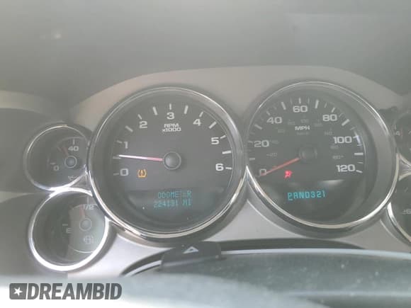 ✅ 2007 Chevrolet Silverado 1500 1LT • VIN: 2GCEK19J371644818 • Lot: 71372155. Listed on Copart with 224,131 mi. Free auction sales archive from the USA and detailed vehicle history report at DreamBid. Image 9.