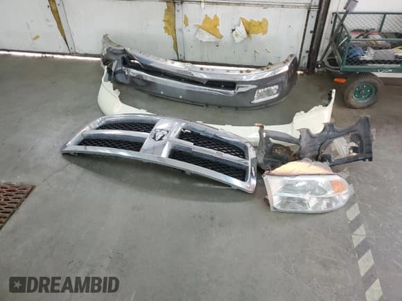 ✅ 2010 Dodge 1500 ST • VIN: 1D7RV1GT2AS227961 • Lot: 71073625. Wystawiony na Copart z przebiegiem 193 261 mil. Bezpłatny archiwum sprzedaży aukcyjnych z USA i szczegółowy raport historii pojazdu na DreamBid. Zdjęcie 12.