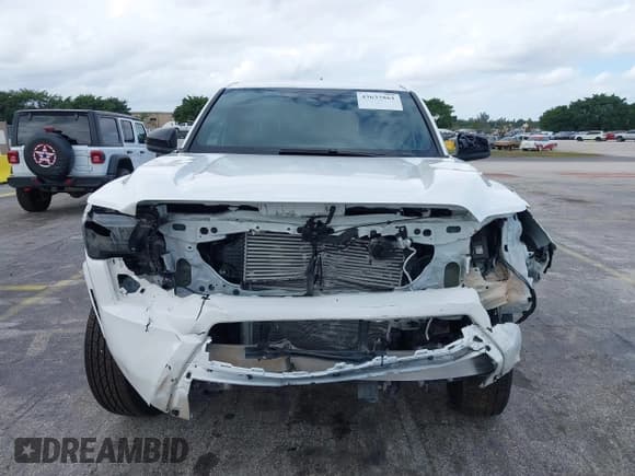 ✅ 2024 Toyota Tacoma SR • VIN: 3TYJDAHN8RT010546 • Лот: 43637861. Опубликован ранее на IAAI с пробегом 4 928 миль. Бесплатный доступ к архиву аукционных продаж из США и подробный отчёт об истории автомобиля на DreamBid. Изображение 12.