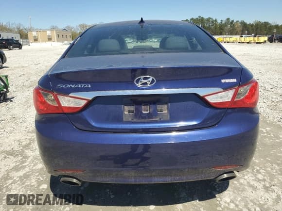 ✅ 2012 Hyundai Sonata SE • VIN: 5NPEC4AC3CH334401 • Lot: 48808564. Listed on Copart with 133,795 mi. Free auction sales archive from the USA and detailed vehicle history report at DreamBid. Image 6.