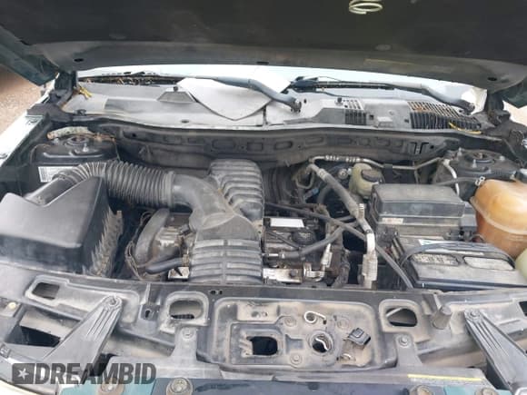 ✅ 2007 Saturn VUE I4 • VIN: 5GZCZ33D07S810664 • Lot: 42194016. Wystawiony na IAAI z przebiegiem 228 148 mil. Bezpłatny archiwum sprzedaży aukcyjnych z USA i szczegółowy raport historii pojazdu na DreamBid. Zdjęcie 10.