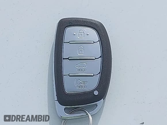 ✅ 2020 Hyundai Ioniq Limited • VIN: KMHC85LJ6LU063460 • Lot: 42228525. Wystawiony na IAAI z przebiegiem 31 899 mil. Bezpłatny archiwum sprzedaży aukcyjnych z USA i szczegółowy raport historii pojazdu na DreamBid. Zdjęcie 11.