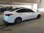 2015 Hyundai Genesis 5.0L z VIN KMHGN4JF3FU060510, wystawiony jako Copart lot #82388214 z przebiegiem 92 439 mil mil oraz Czysty tytuł • Clean title. Historia ofert i sprzedaży dostępna na DreamBid. Obrazek 3.