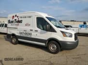 ✅ 2017 Ford Transit Cargo • VIN: 1FTYE1CM3HKB25387 • Lot: 63804345. Wystawiony na Copart z przebiegiem 144 609 mil. Bezpłatny archiwum sprzedaży aukcyjnych z USA i szczegółowy raport historii pojazdu na DreamBid. Zdjęcie 4.