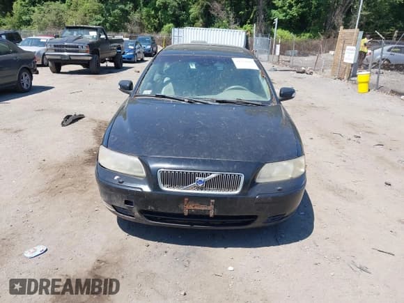 ✅ 2007 Volvo V70 2.4L • VIN: YV1SW612871654320 • Lot: 42573917. Listed on IAAI with 349,367 mi. Free auction sales archive from the USA and detailed vehicle history report at DreamBid. Image 6.