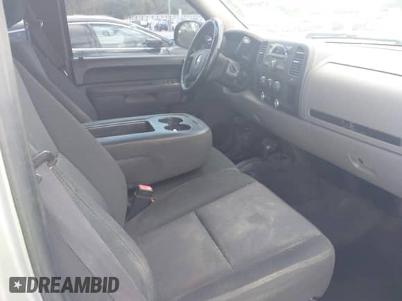 ✅ 2011 Chevrolet Silverado 1500 LS • VIN: 1GCRKREAXBZ241408 • Lot: 42569887. Wystawiony na IAAI z przebiegiem 177 499 mil mil. Skorzystaj z bezpłatnego archiwum sprzedaży aukcyjnych z USA i zobacz szczegółowy raport historii pojazdu na DreamBid. Zdjęcie 5.