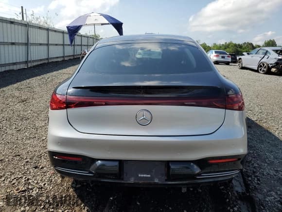 ✅ 2022 Mercedes-Benz EQS 580 • VIN: W1KCG4EB6NA005222 • Lot: 59363385. Listed on Copart with 36,585 mi. Free auction sales archive from the USA and detailed vehicle history report at DreamBid. Image 6.