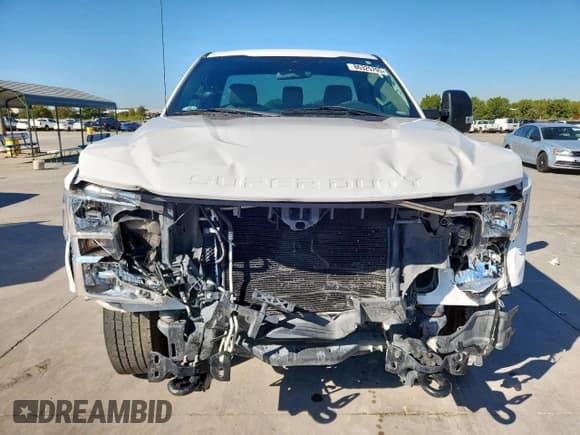 ✅ 2020 Ford F-250 XL • VIN: 1FTBF2A63LED47397 • Lot: 86325705. Wystawiony na Copart z przebiegiem Nie podano. Bezpłatny archiwum sprzedaży aukcyjnych z USA i szczegółowy raport historii pojazdu na DreamBid. Zdjęcie 5.