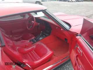 1981 Chevrolet Corvette с VIN 1G1AY8768BS409871, выставлен на аукционе IAAI как лот 42913173 с пробегом 64 684 миль миль и . История ставок и продаж доступна на DreamBid. Изображение 5.