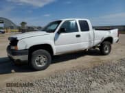 ✅ 2006 Chevrolet Silverado 2500HD Work Truck • VIN: 1GCHK29UX6E129048 • Lot: 71828374. Wystawiony na Copart z przebiegiem 287 119 mil. Bezpłatny archiwum sprzedaży aukcyjnych z USA i szczegółowy raport historii pojazdu na DreamBid. Zdjęcie 1.