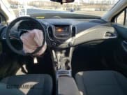 ✅ 2018 Chevrolet Cruze LT • VIN: 1G1BE5SM3J7247358 • Лот: 44794623. Опубликован ранее на Copart с пробегом 72 024 миль. Бесплатный доступ к архиву аукционных продаж из США и подробный отчёт об истории автомобиля на DreamBid. Изображение 8.