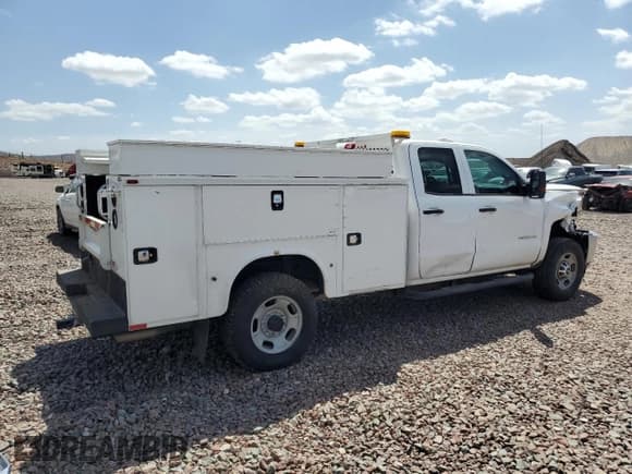 ✅ 2015 Chevrolet Silverado 2500HD Work Truck • VIN: 1GB2CUEG4FZ530428 • Lot: 51763695. Wystawiony na Copart z przebiegiem 159 359 mil. Bezpłatny archiwum sprzedaży aukcyjnych z USA i szczegółowy raport historii pojazdu na DreamBid. Zdjęcie 3.
