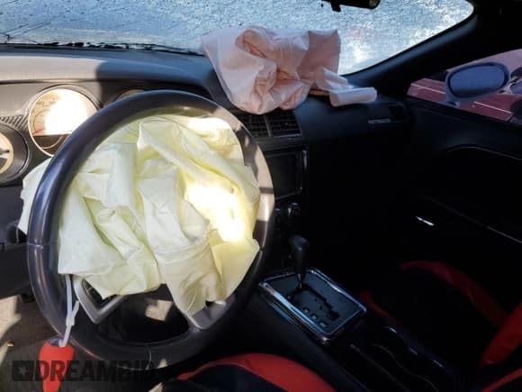 ✅ 2013 Dodge Challenger SXT • VIN: 2C3CDYAG5DH670273 • Lot: 67798934. Wystawiony na Copart z przebiegiem Nie podano. Bezpłatny archiwum sprzedaży aukcyjnych z USA i szczegółowy raport historii pojazdu na DreamBid. Zdjęcie 8.