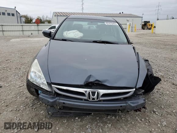 ✅ 2007 Honda Accord LX SE • VIN: 1HGCM56367A147445 • Lot: 87470455. Wystawiony na Copart z przebiegiem 180 922 mil. Bezpłatny archiwum sprzedaży aukcyjnych z USA i szczegółowy raport historii pojazdu na DreamBid. Zdjęcie 5.