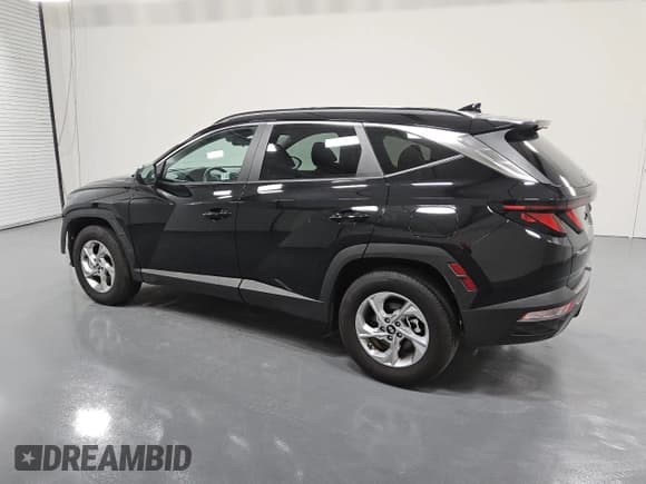 ✅ 2024 Hyundai Tucson SEL • VIN: 5NMJBCDE5RH407928 • Lot: 77937094. Wystawiony na Copart z przebiegiem 10 336 mil. Bezpłatny archiwum sprzedaży aukcyjnych z USA i szczegółowy raport historii pojazdu na DreamBid. Zdjęcie 2.