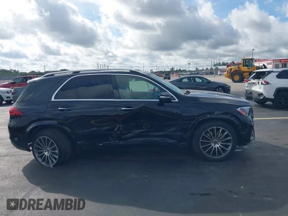 ✅ 2024 Mercedes-Benz GLE 450 • VIN: 4JGFB5KBXRA989685 • Lot: 43660345. Listed on IAAI with 24,322 mi. Free auction sales archive from the USA and detailed vehicle history report at DreamBid. Image 13.